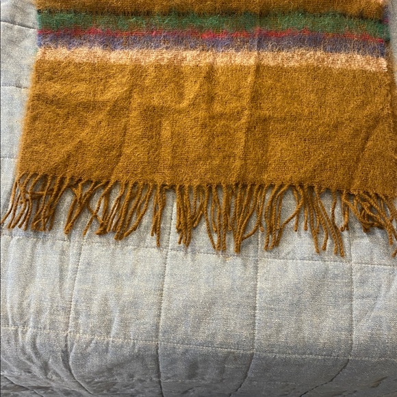 Pre 1990 Made in West Germany Mohair/Wool Oversized Scarf - Picture 5 of 7